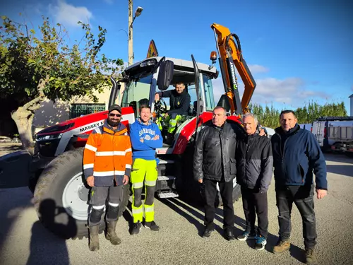 Un nouveau tracteur pour nos Services Techniques