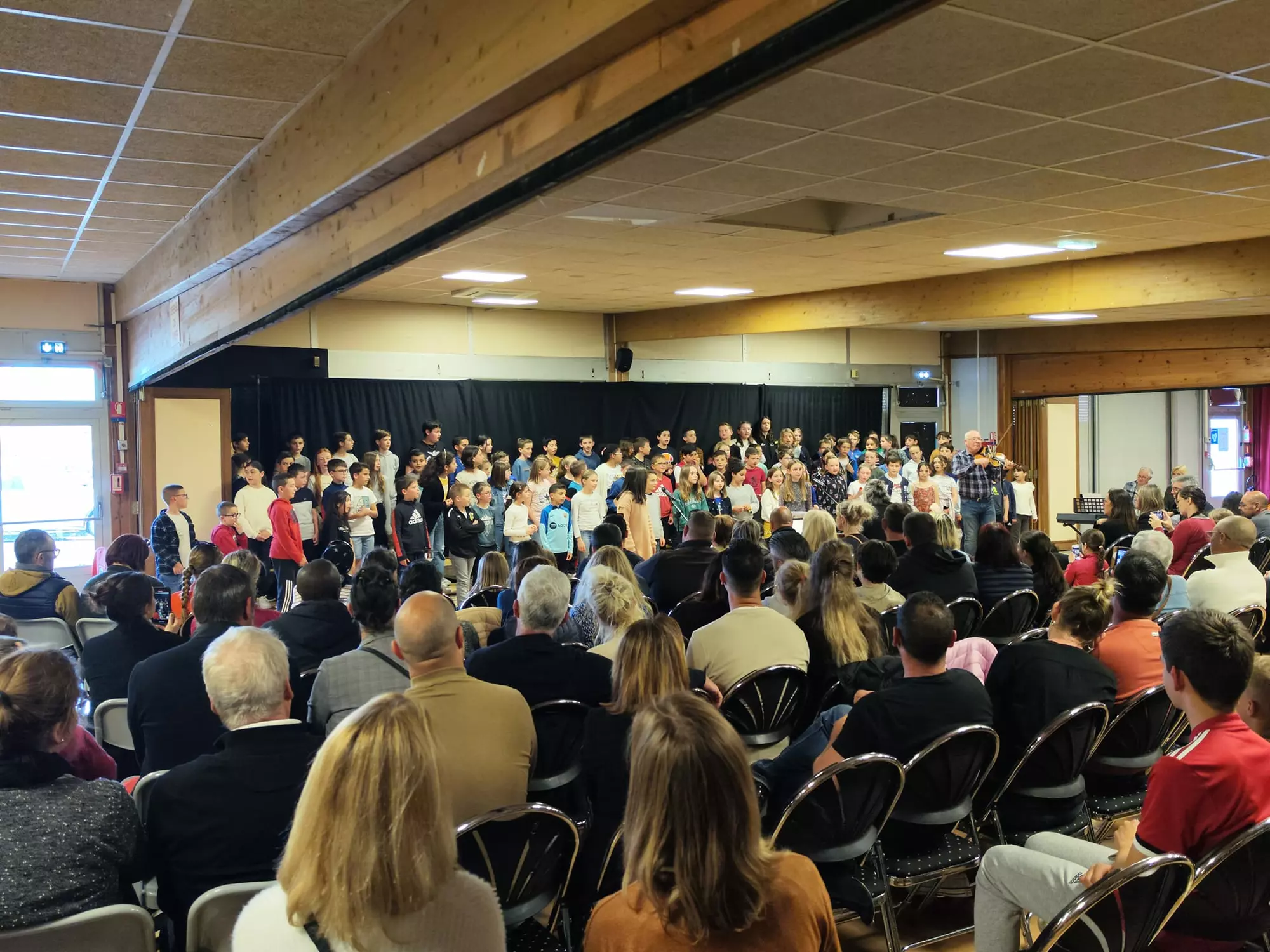 Spectacle de chants des élèves de l'école des Amandiers