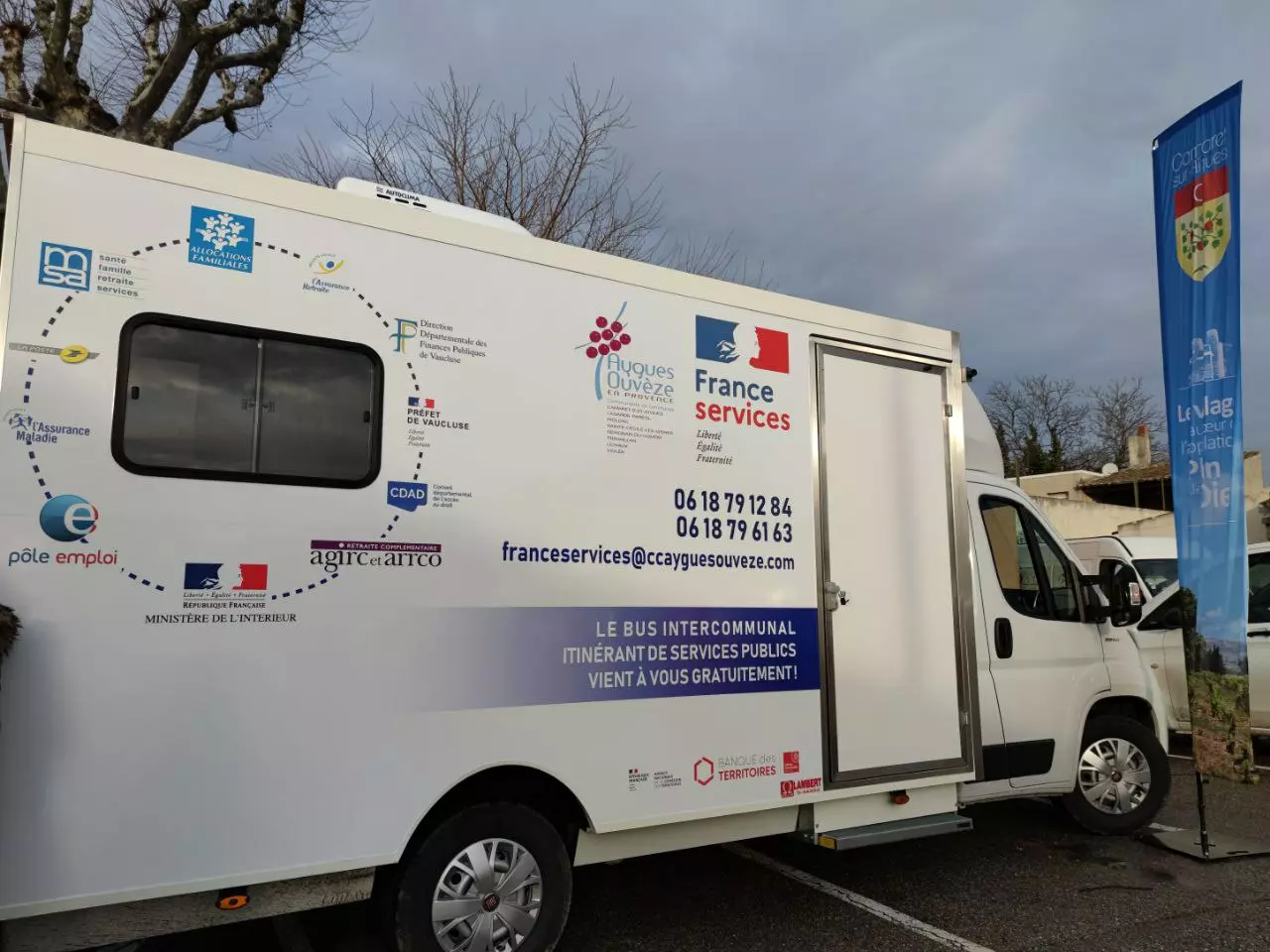 Rappel : le Bus France Services sera présent ce mercredi toute la journée de 8h00 à 12h00 et de 12h45 à 16h15, sur le parking du Moto-Ball