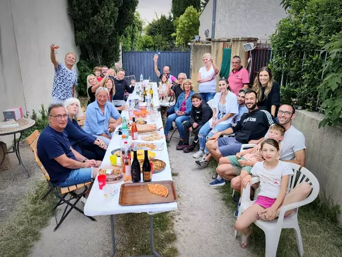 La saison des fêtes de quartier se poursuit, comme ici sur le secteur ouest de la voie verte (rue Alphonse Daudet)