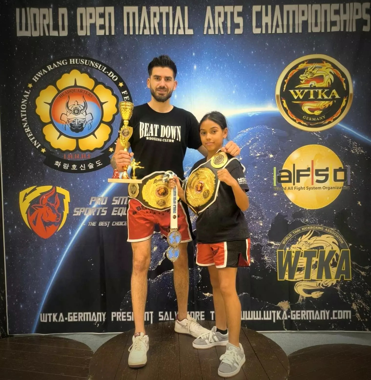 THALIA, CHAMPIONNE DU MONDE DE BOXE