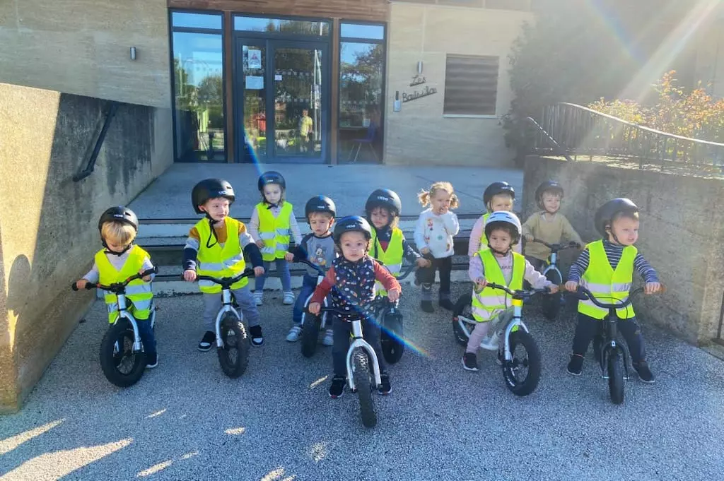 Les petits de la crèche se sont essayés aux draisiennes