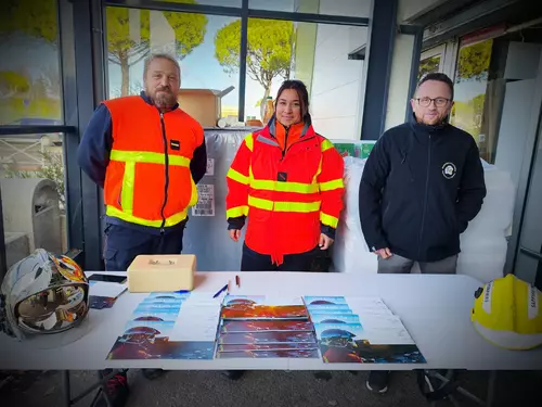 Les pompiers vendent leur calendrier