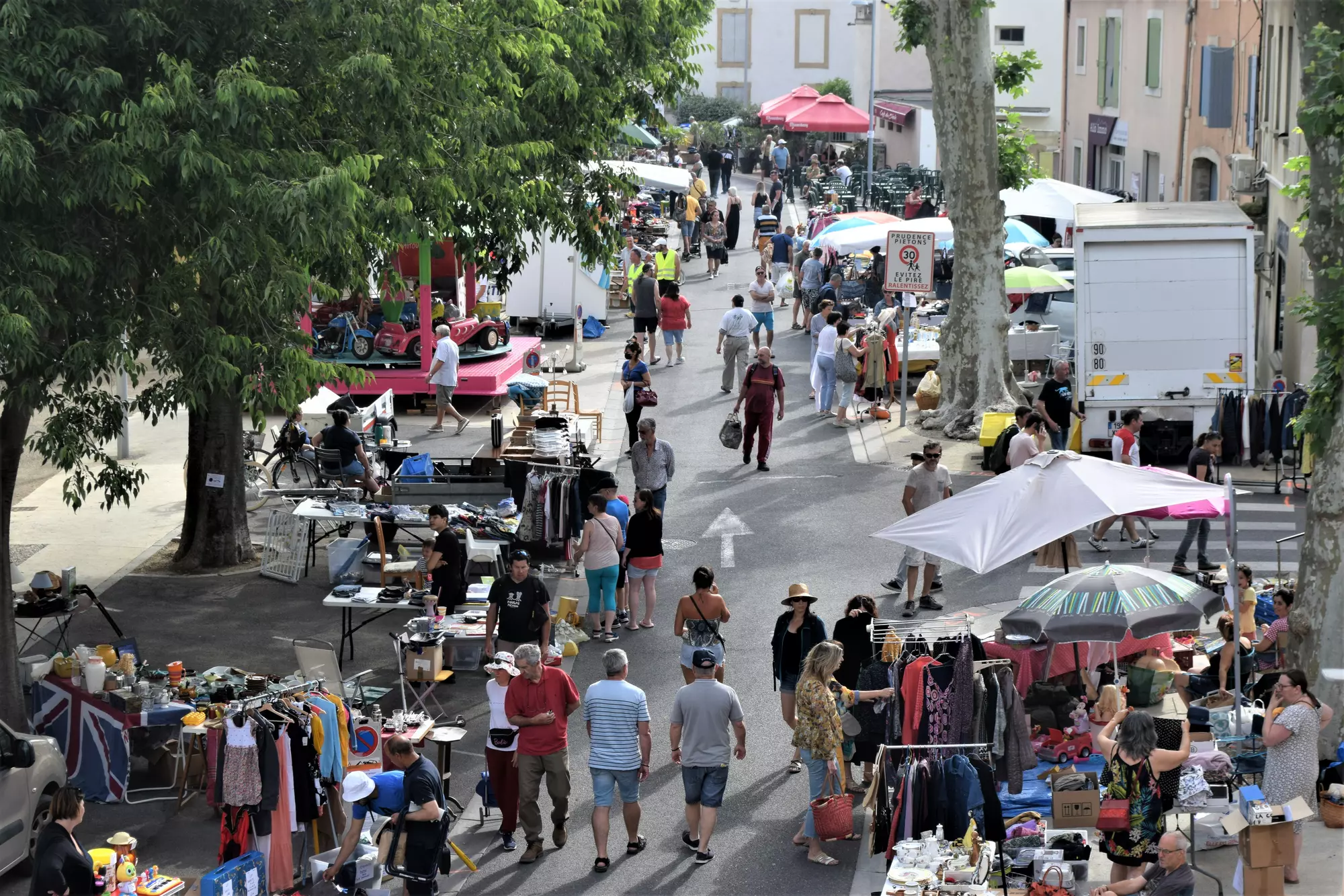 39ème brocante de l'APEL Saint Andéol